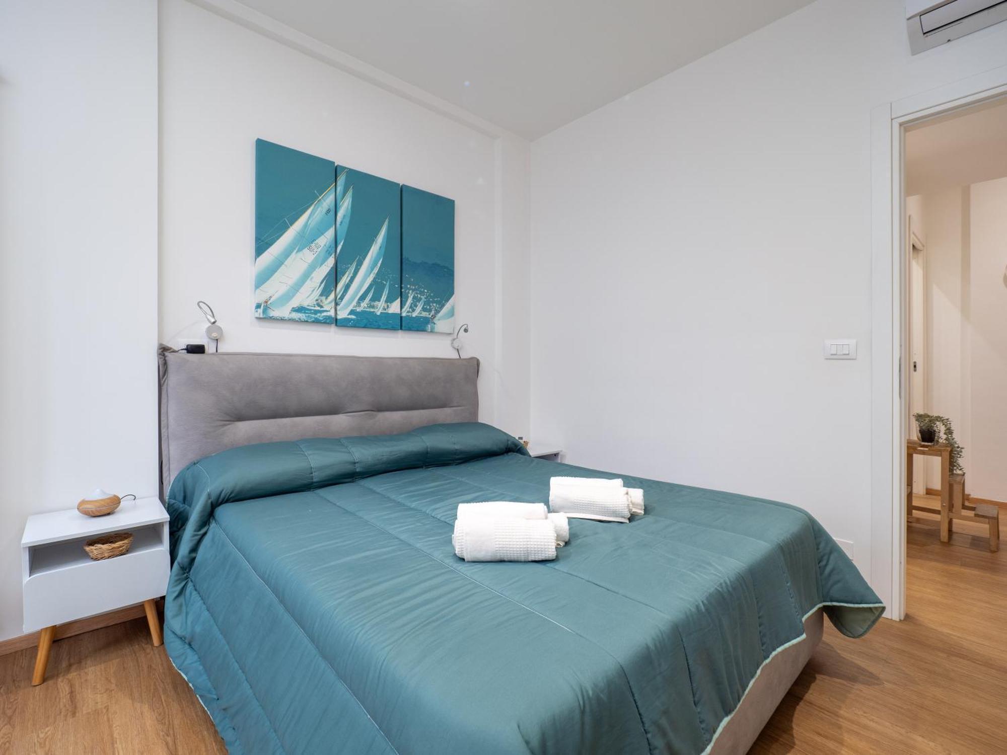 Milano 5 Guests - Modern Apt With Balcony Buitenkant foto